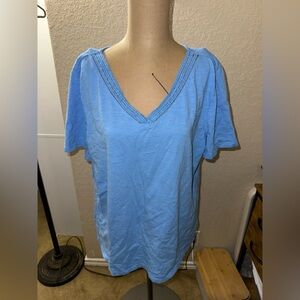 Women’s Talbots v-neck shirt